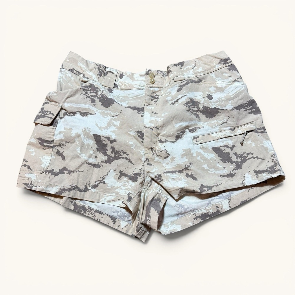 Mountain Hardwear Shorts 12 Camo Cargo Gorpcore Hiking Outdoor Desert Camp
